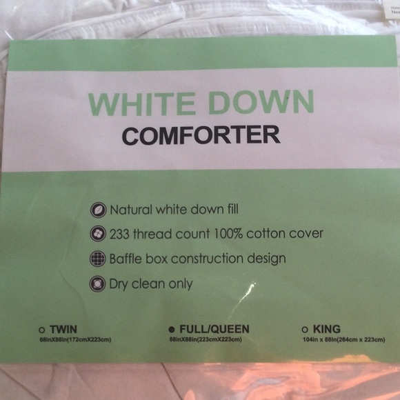 NWT Pure Elements All Season Down Comforter - Queen Size - Picture 1 of 6